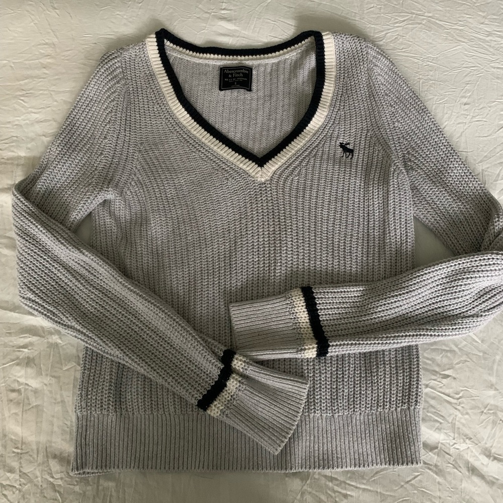 A&F sweater